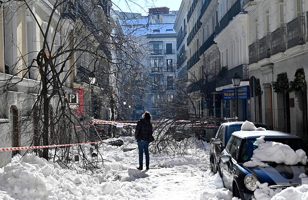 Madrid sigue bloqueado tras la histórica nevada