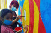 Los niños pintan su mar