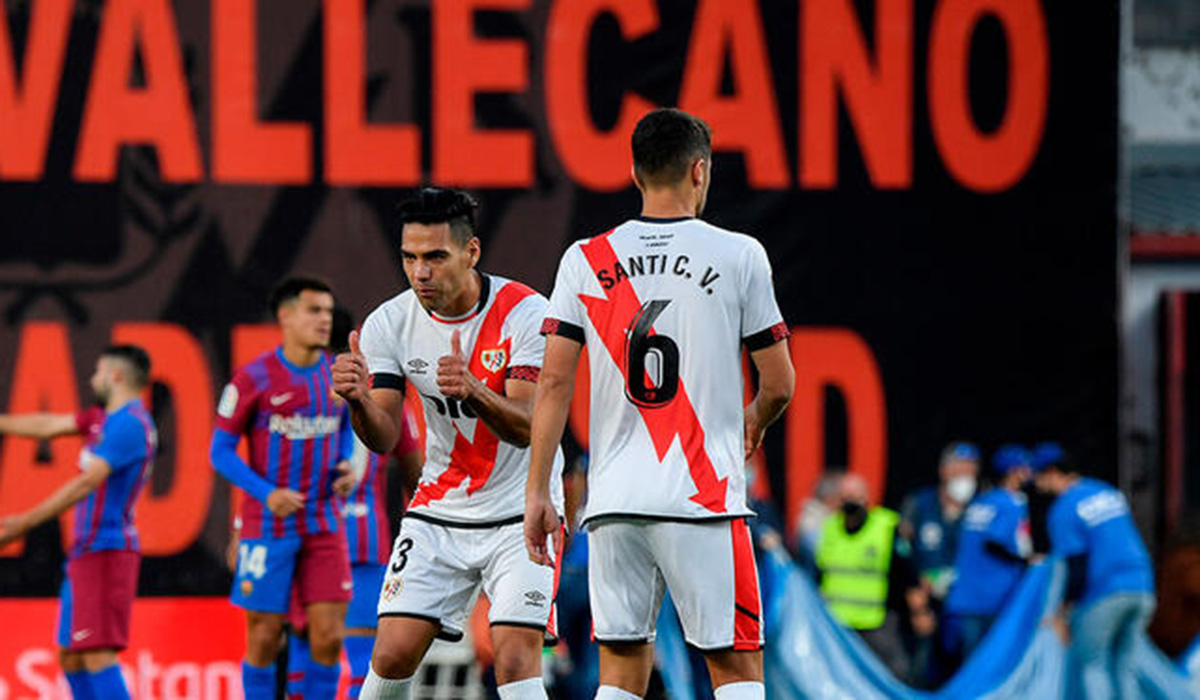 Falcao supera a Benzema y se convierte el goleador más letal de España