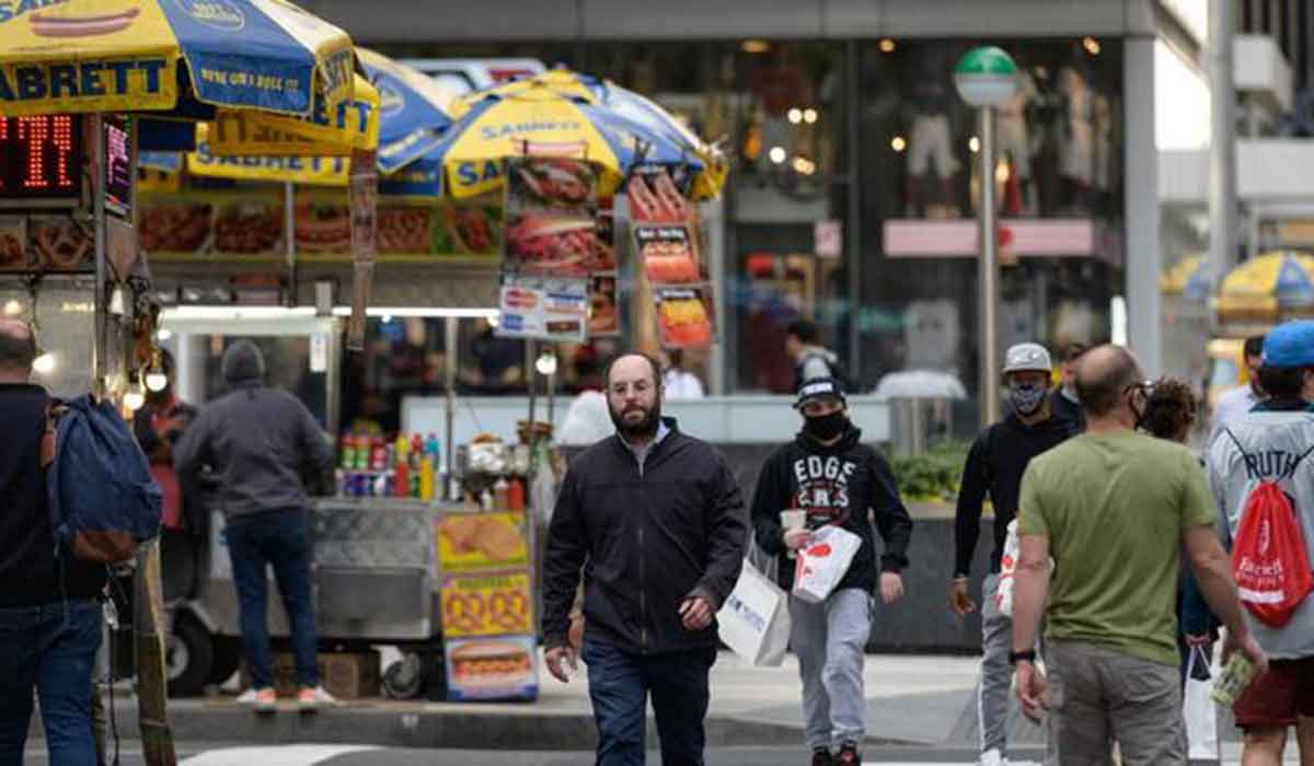 Nueva York retira uso tapabocas en espacios cerrados