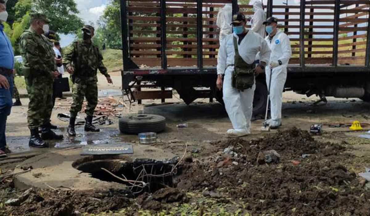 Anuncian recompensa por autores de atentado con carro bomba en Padilla, Cauca