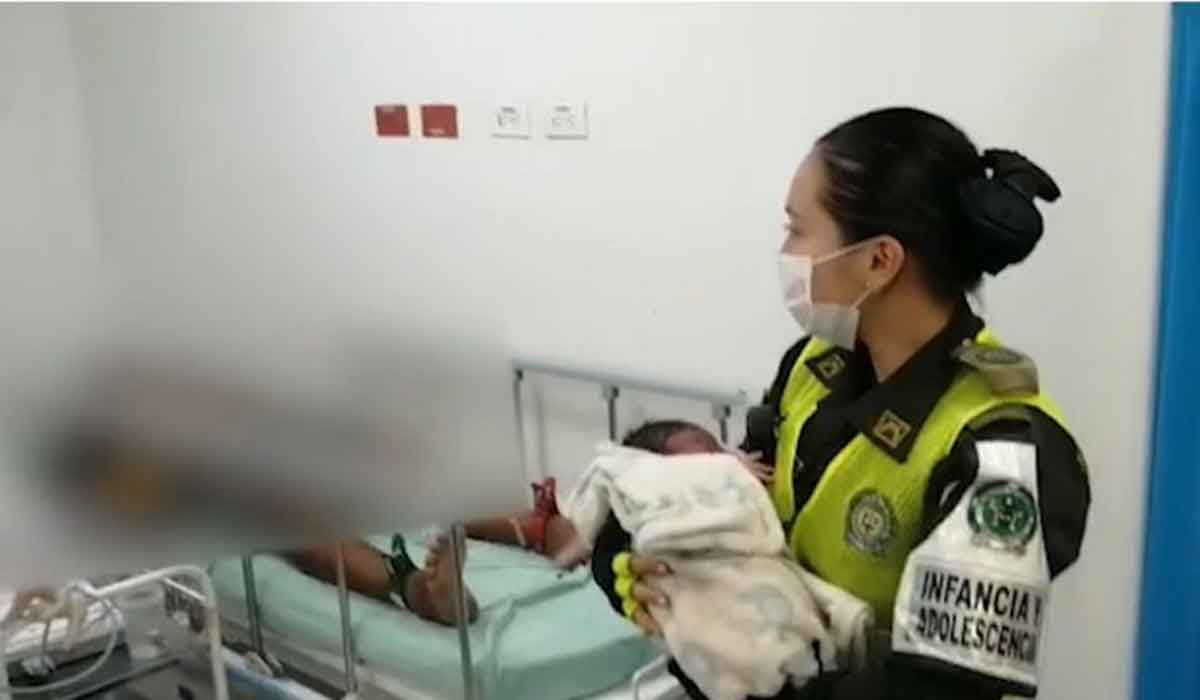Policía rescató a bebé abandonado