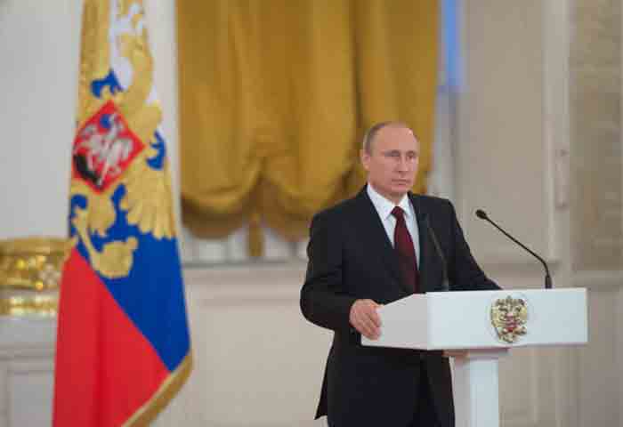 Primer ministro de Polonia afirma su deseo de ver a Putin "fuera del Kremlin"