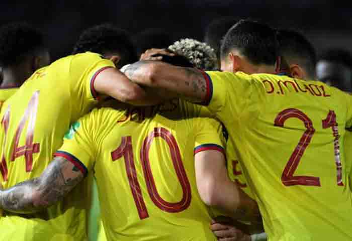 Colombia es multada por la FIFA