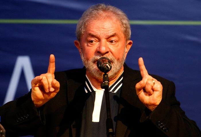 Lula sigue siendo favorito en las encuestas y vencería a Bolsonaro con el 57%