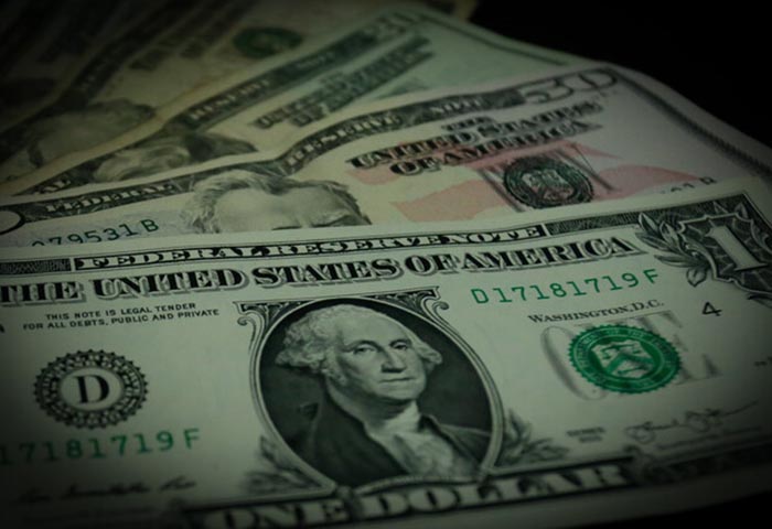 El Dólar cotiza por encima de los $4.600 y tocó un nuevo máximo histórico