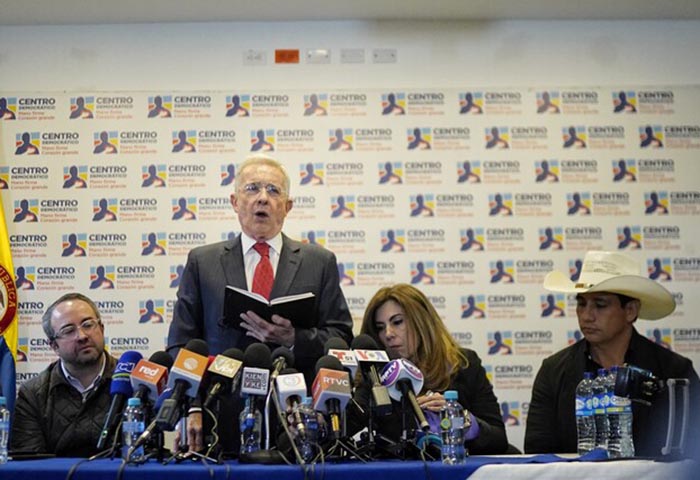 Expresidente Uribe dirigirá la oposición de la bancada del Centro Democrático