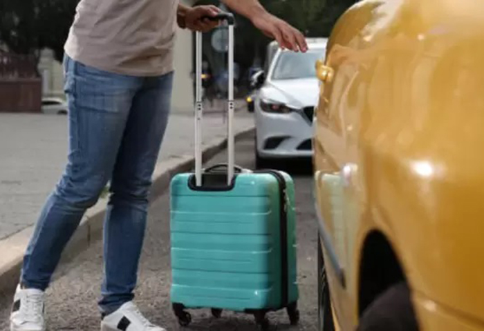 Un hombre dejó una maleta con todos sus ahorros en un taxi en Barranquilla; eran más de 16.000 euros