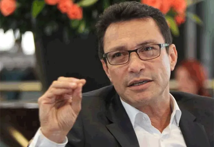 'No me incluyan en los ataques a Petro': Caicedo a los gobernadores 