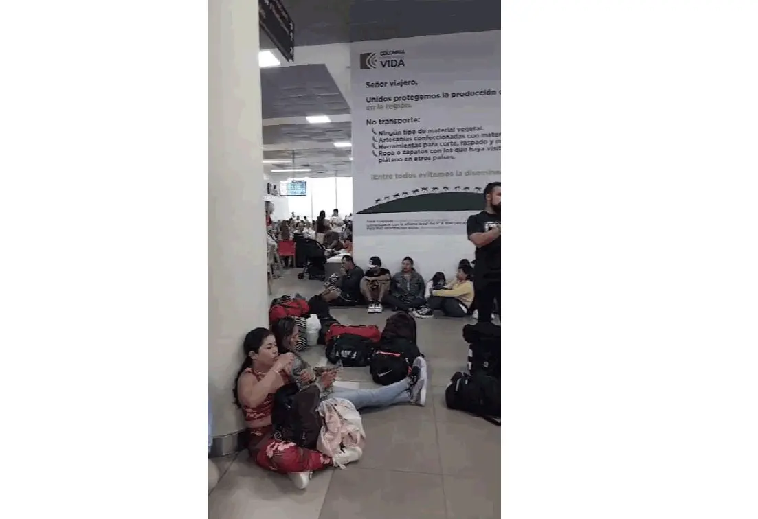 ENVIDEO: Aguacero también trastornó movilidad aérea en el aeropuerto internacional Simón Bolívar de Santa Marta