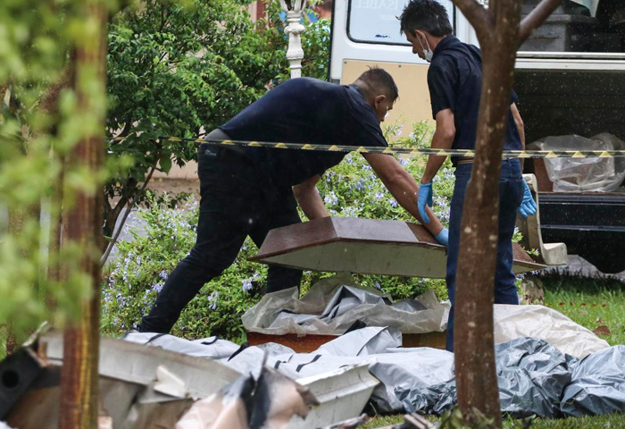 Cae avioneta en un barrio de Brasil: cinco muertos, entre ellos un niño