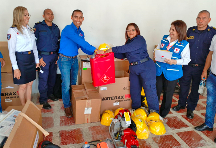 Cruz Roja entrega kits para extinción de incendios forestales en el Magdalena