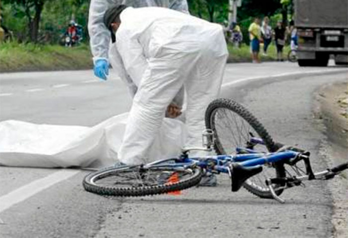 Niño samario murió al perder el control de su bicicleta y chocar contra un poste